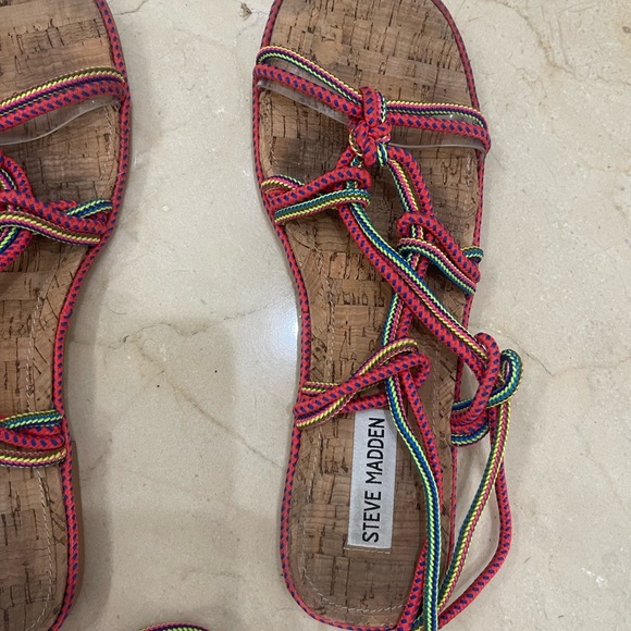 Steve Madden Sensible Sandal - Picture 5 of 6